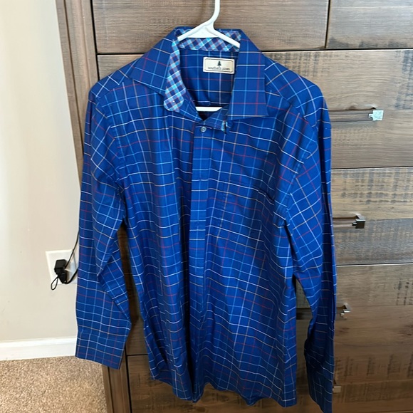 Long sleeve button up - Picture 1 of 3